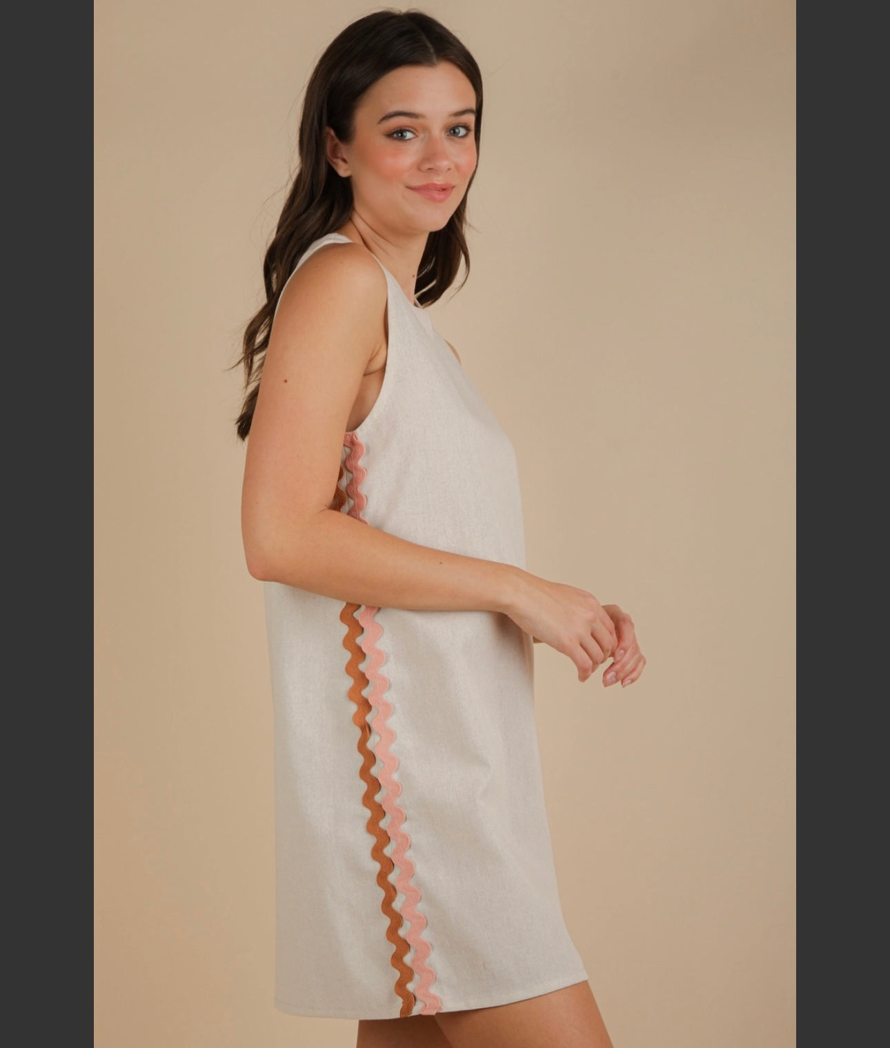 Wave detail shift dress - cream