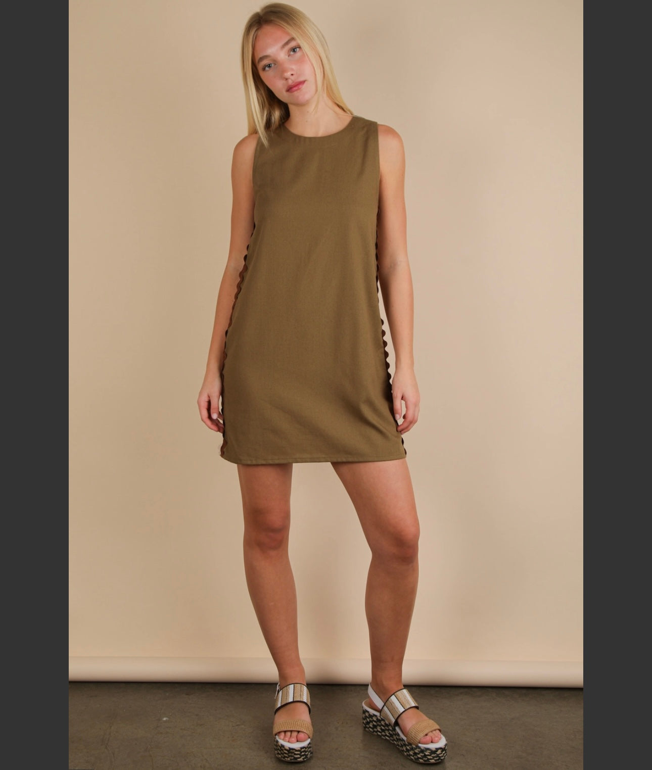 Wave detail shift dress