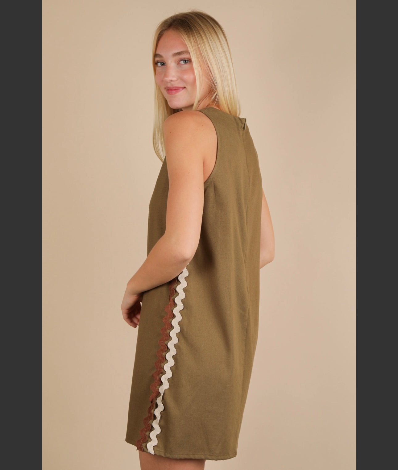 Wave detail shift dress