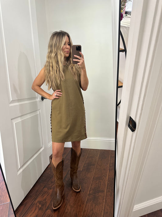 Wave detail shift dress